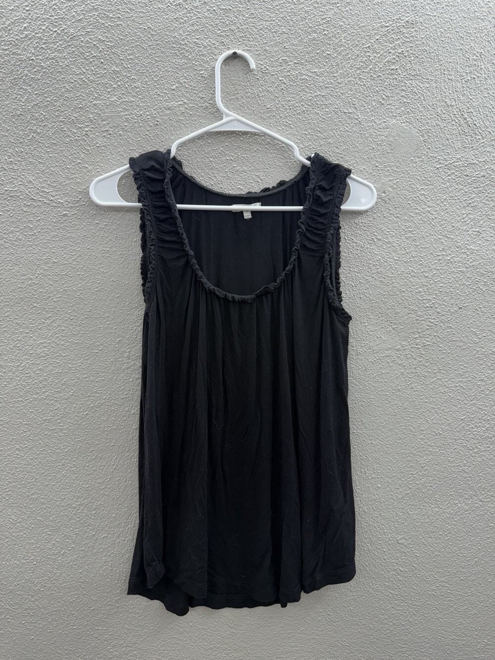 Maurices Womens Tank Top Size Medium Black Sleeveless Scoop Neck